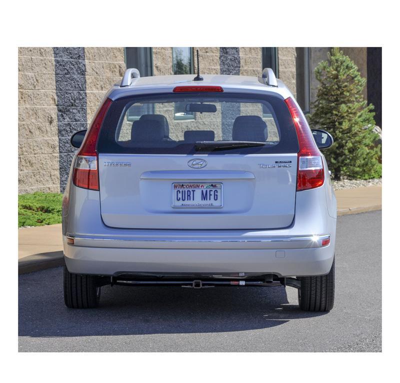Trailer Hitch Class 1 w/ Receiver 1-1/4" - Curt 2012-16 Hyundai Veloster