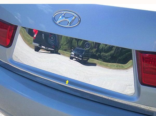 License Plate Bezel 1 Piece - Quality Auto Accessories 2006-10 Hyundai Sonata