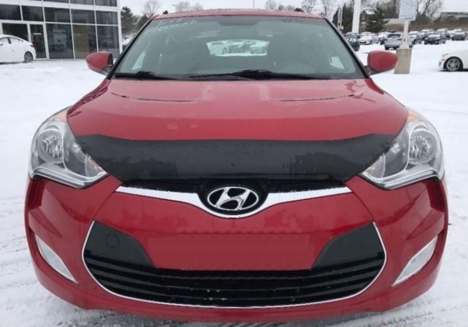 Hood Deflector Acrylic Black - FormFit 2013-17 Hyundai Veloster